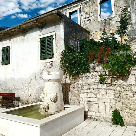 Meri A - Donji Drvenik (Split-Dalmatia)